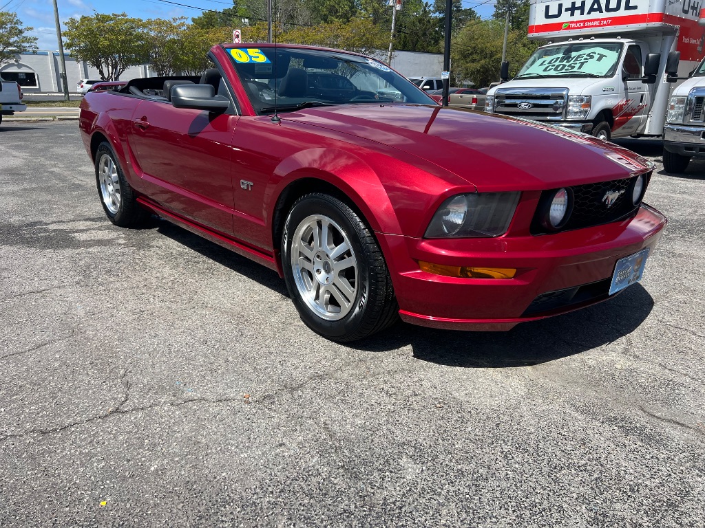 2005 Ford Mustang GT Premium