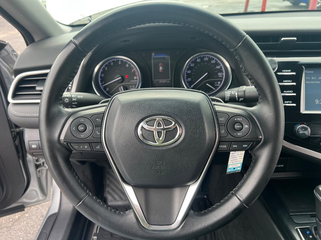 2018 Toyota Camry SE - Photo 24