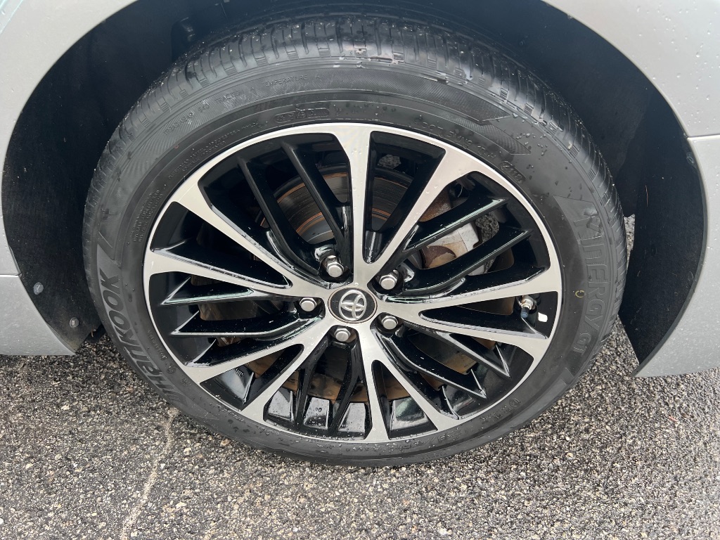 2018 Toyota Camry SE - Photo 40