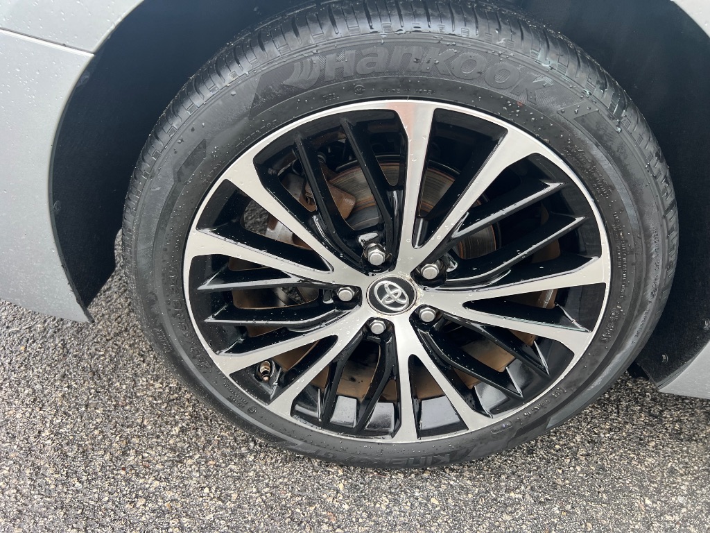 2018 Toyota Camry SE - Photo 39