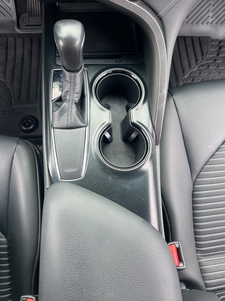 2018 Toyota Camry SE - Photo 34