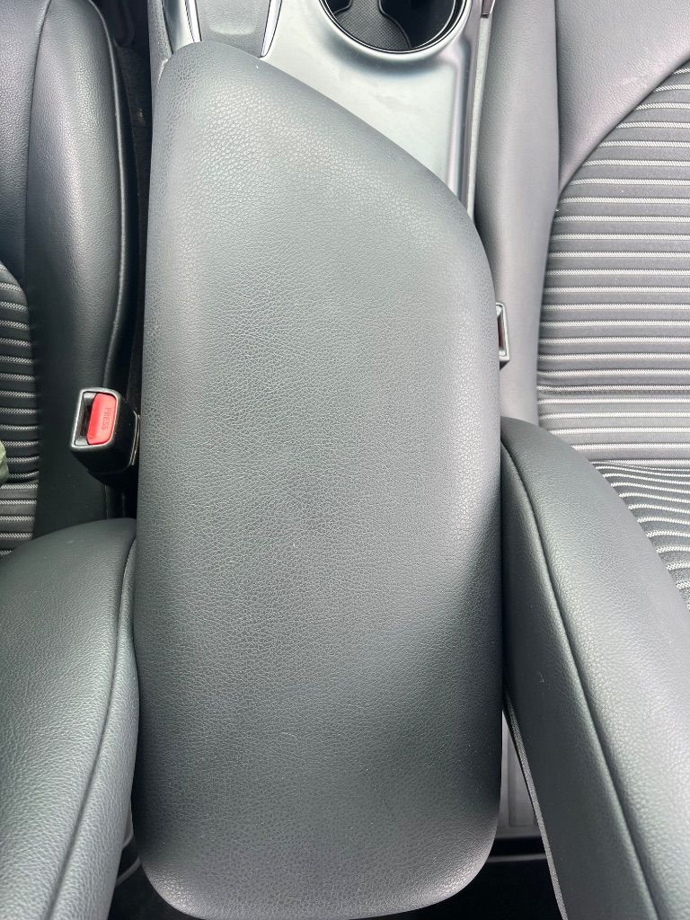 2018 Toyota Camry SE - Photo 35