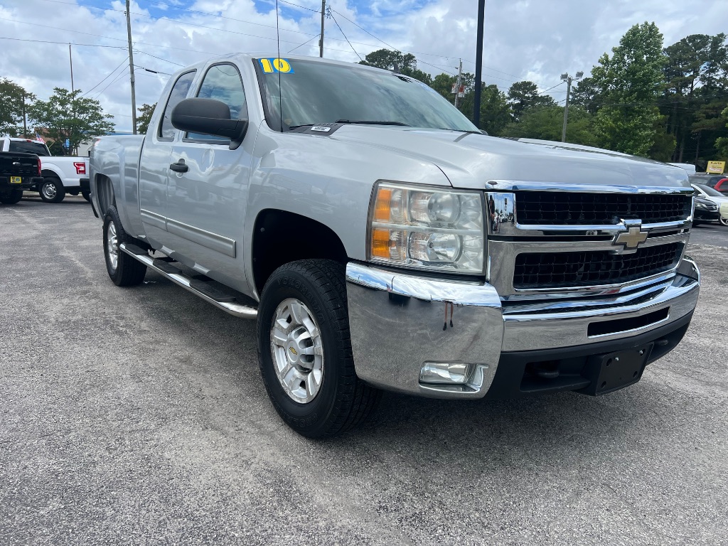 2010 Chevrolet Silverado HD 1LT 4WD Extended Cab SWB's photo