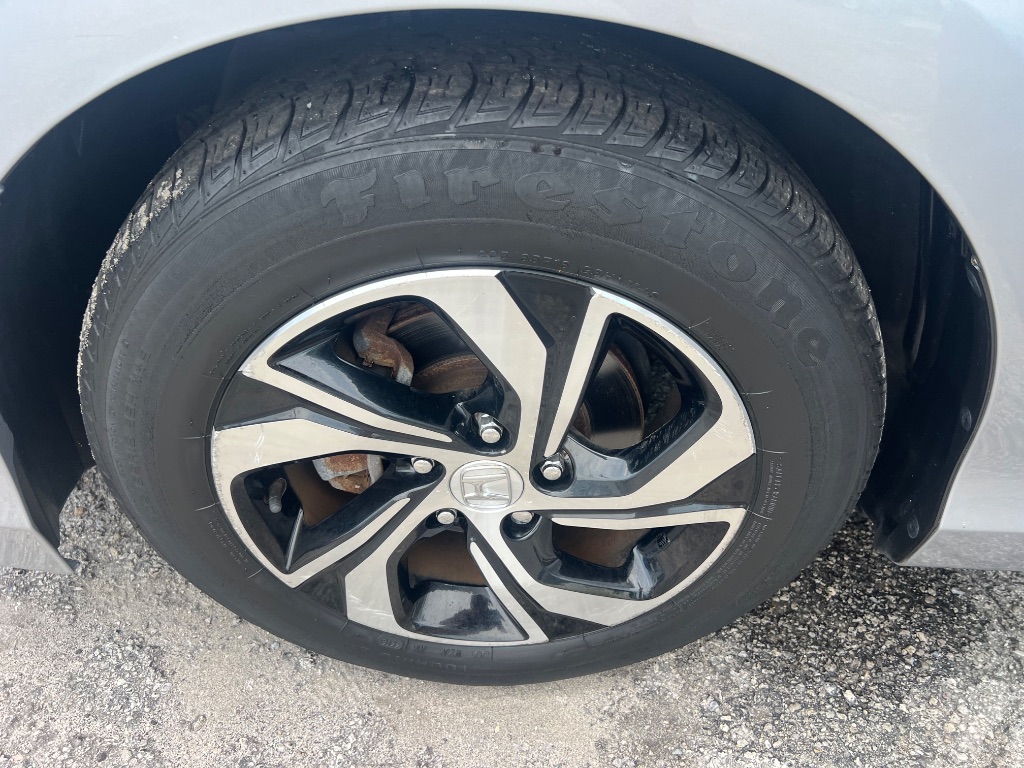 2017 Honda Accord LX - Photo 34