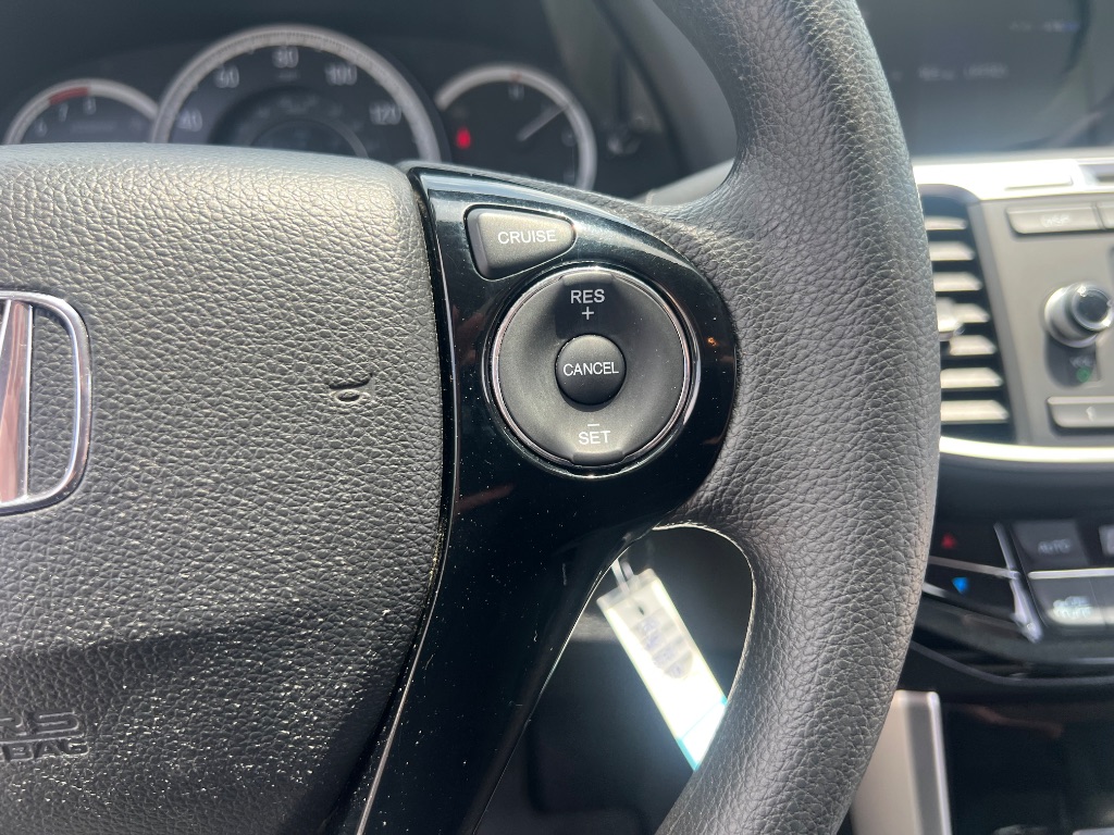 2017 Honda Accord LX - Photo 20