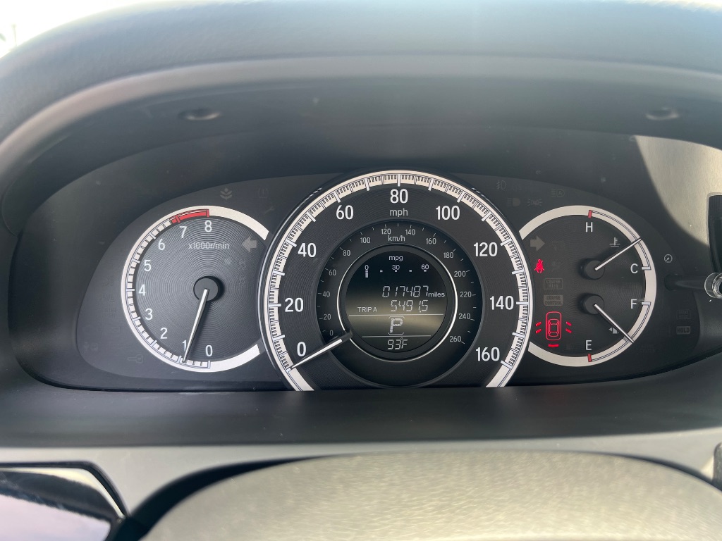 2017 Honda Accord LX - Photo 18