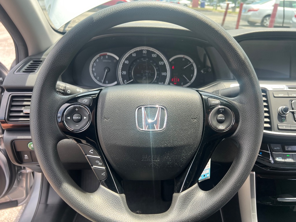 2017 Honda Accord LX - Photo 17