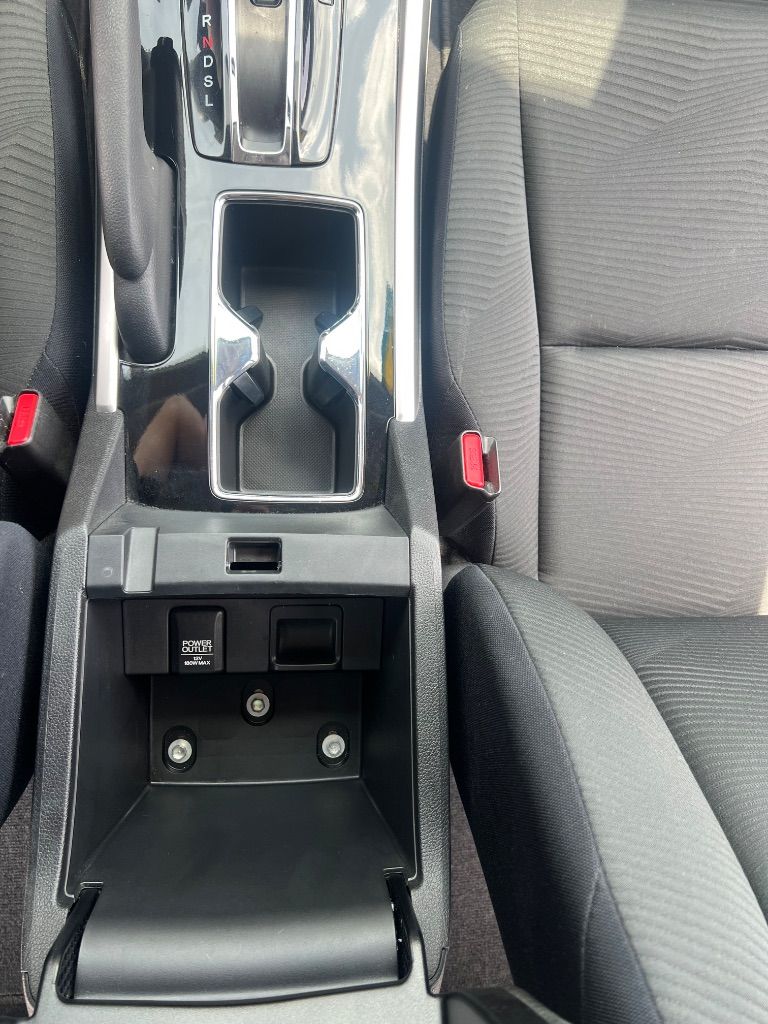 2017 Honda Accord LX - Photo 28
