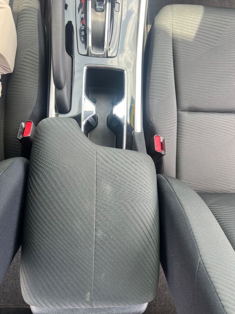 2017 Honda Accord LX - Photo 27