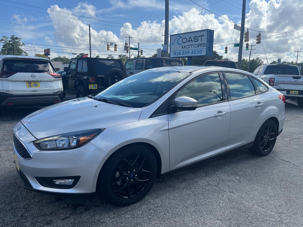 2016 Ford Focus SE - Photo 9