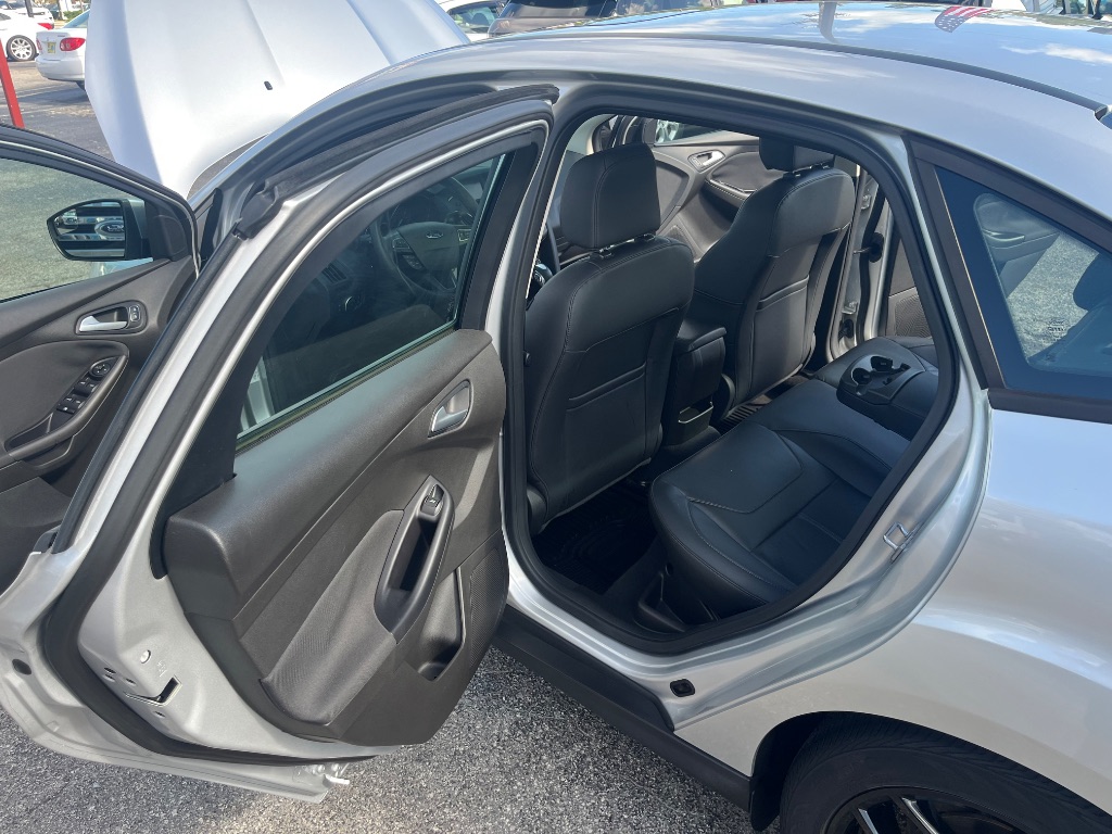 2016 Ford Focus SE - Photo 21