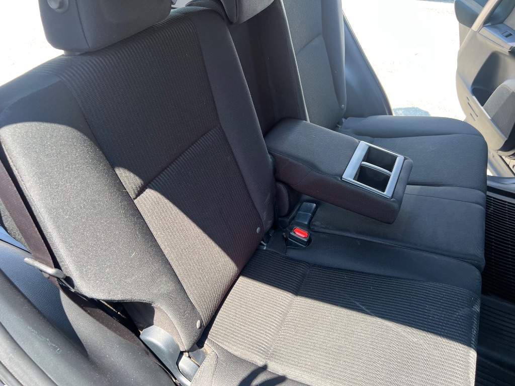 2017 Toyota RAV4 LE - Photo 27