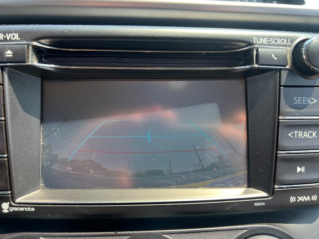 2017 Toyota RAV4 LE - Photo 21