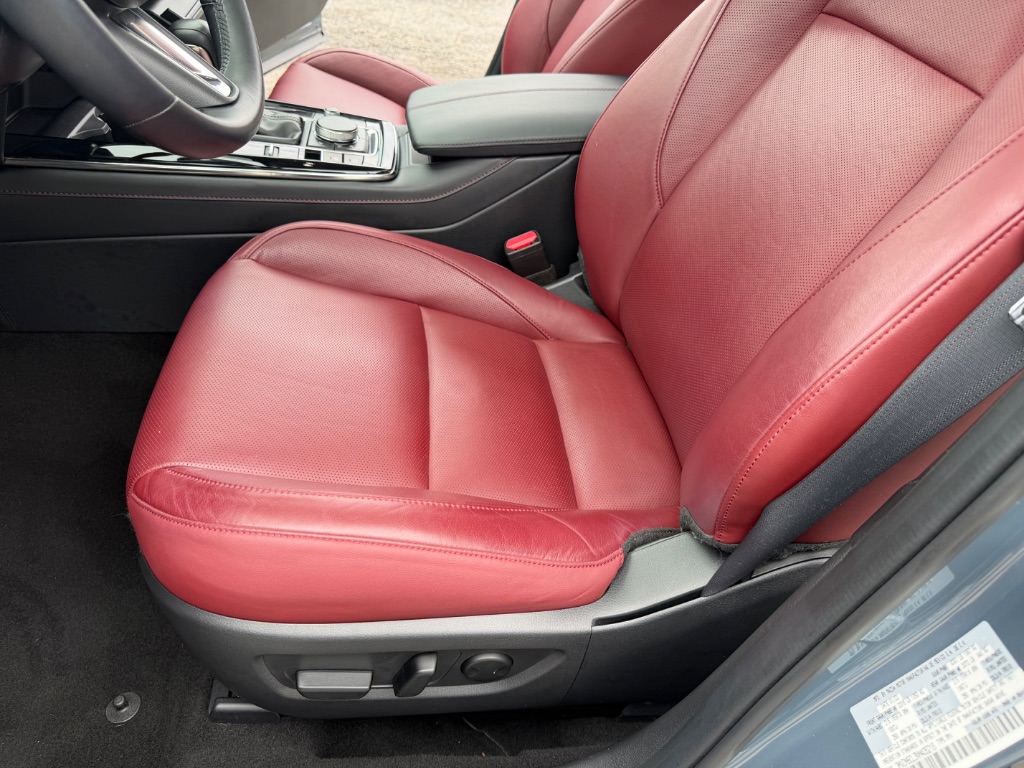 2022 Mazda CX-30 Carbon Edition - Photo 18